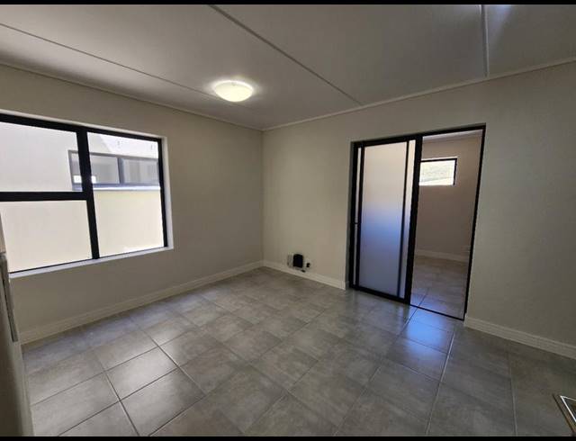 1 BEDROOM PROPERTY TO RENT IN GREENBAY ECO ESTATE